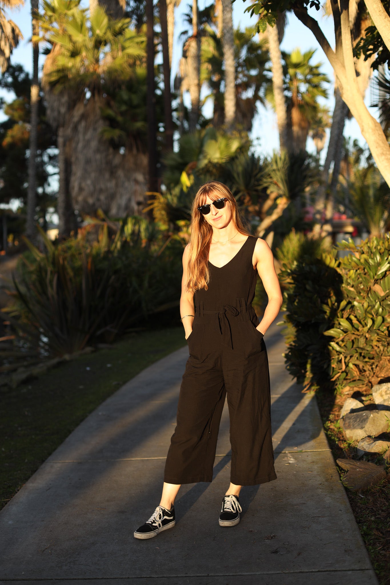 Hidden Zipper Women's Jumpsuit for Easy-Open Wear